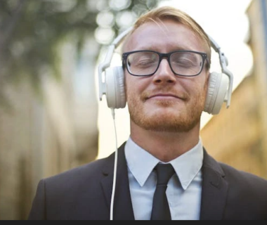 Review Makna Lagu Berita Kehilangan: Tragedi Sosial