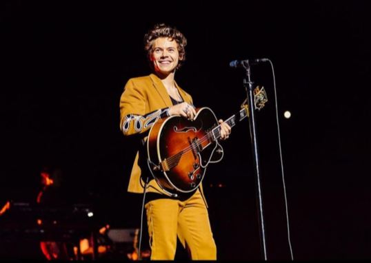 Harry Styles Kembali ke Puncak Tangga Lagu Musik Dunia