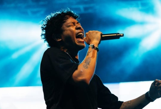 Hindia Menuju Tur Dunia Membawa Musik Indonesia ke Global